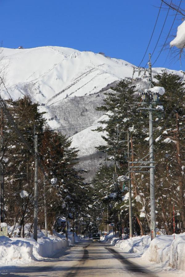 Seventh Heaven Hakuba Hotell Exteriör bild
